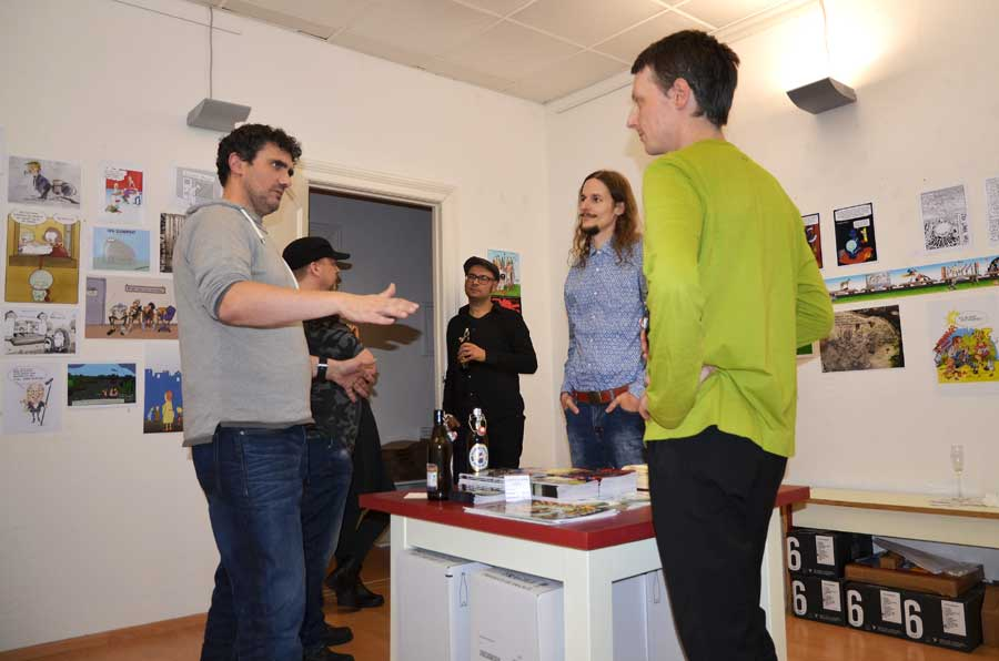 Anderes: tU-Ausstellung Berlin 44