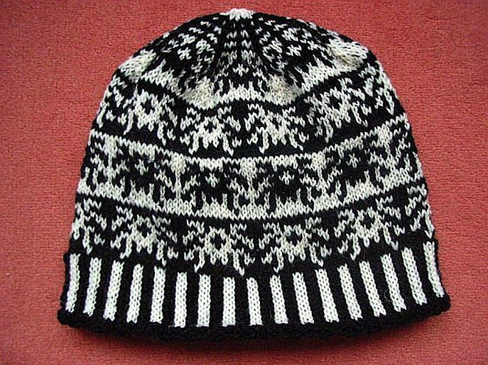 Anderes: Spider Beanie 1