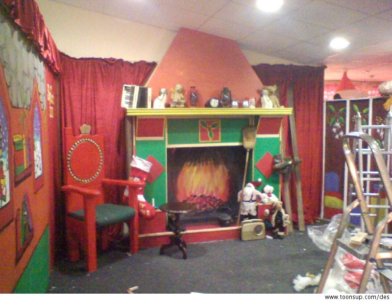 Illustration: Shannon Santa Cabin 3
