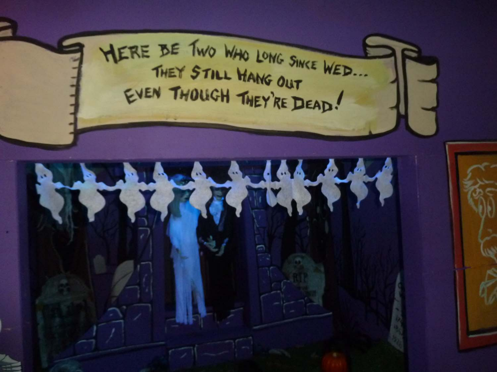 Illustration: Halloweeeen cabins 29
