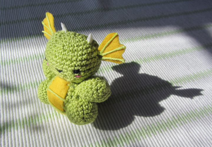 Anderes: Kleiner Amigurumi Drache 2